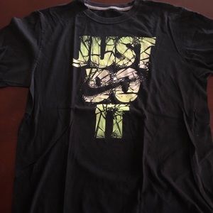 🔥🔥🔥 Make an offer! Nike “Just Do It” T-shirt